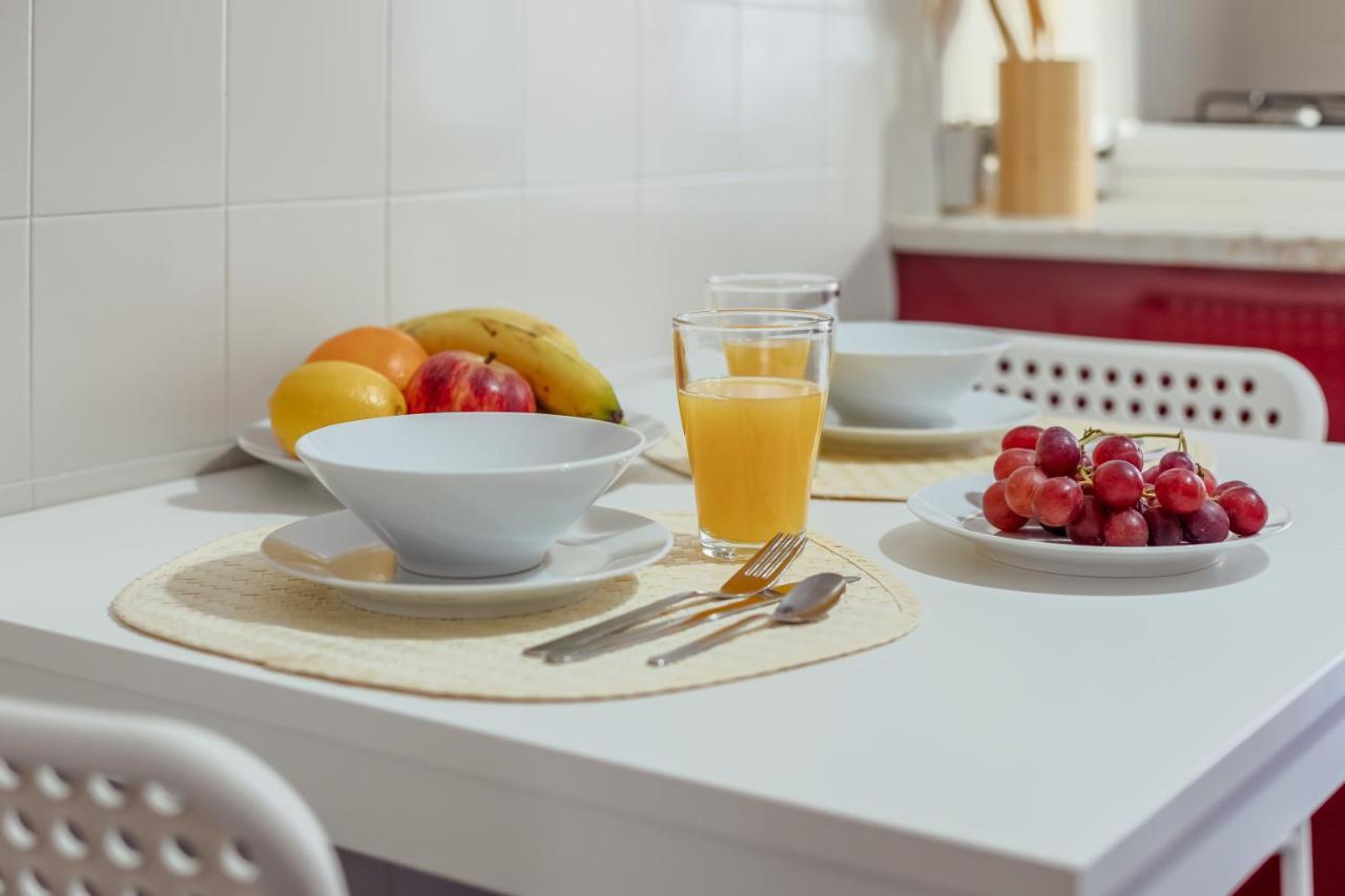 Elegant 3 Bedroom Apt - City Centre - Garage - Metro 리스본 외부 사진