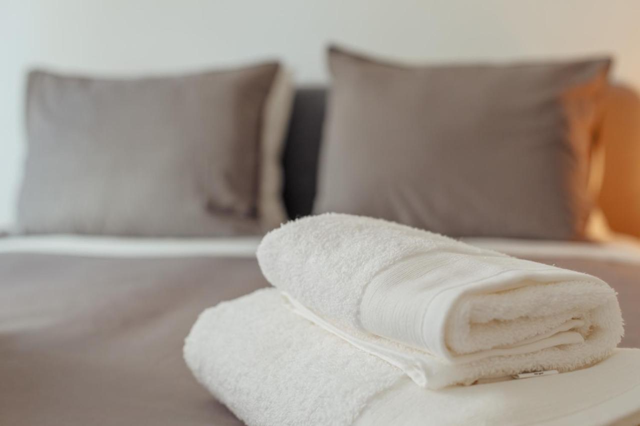 Elegant 3 Bedroom Apt - City Centre - Garage - Metro 리스본 외부 사진