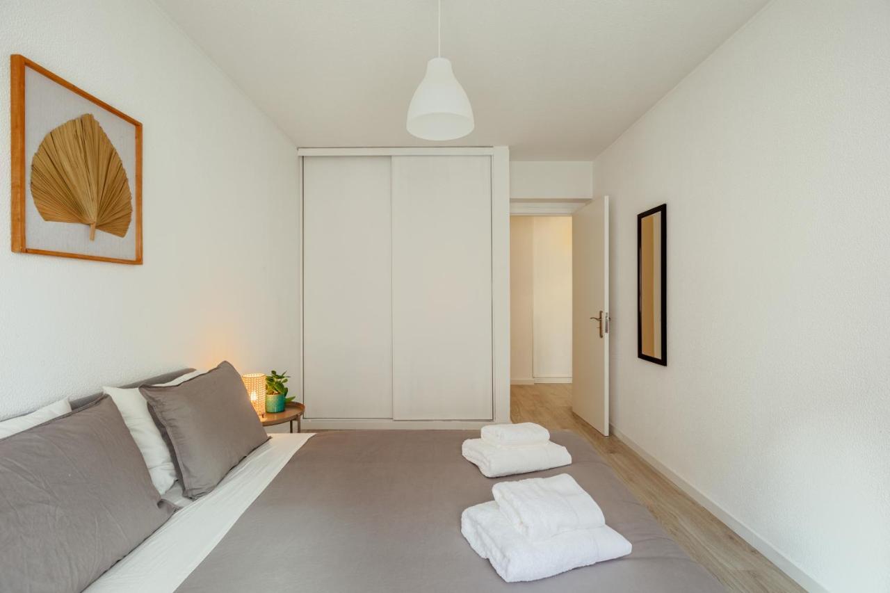 Elegant 3 Bedroom Apt - City Centre - Garage - Metro 리스본 외부 사진